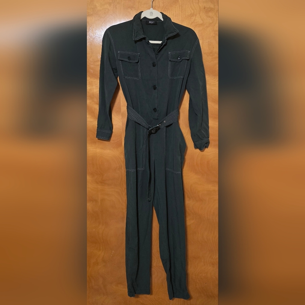 Women's Small Green Long Sleeve Button Front Pant Jumpsuit Belted Pockets Sexy - Picture 6 of 9